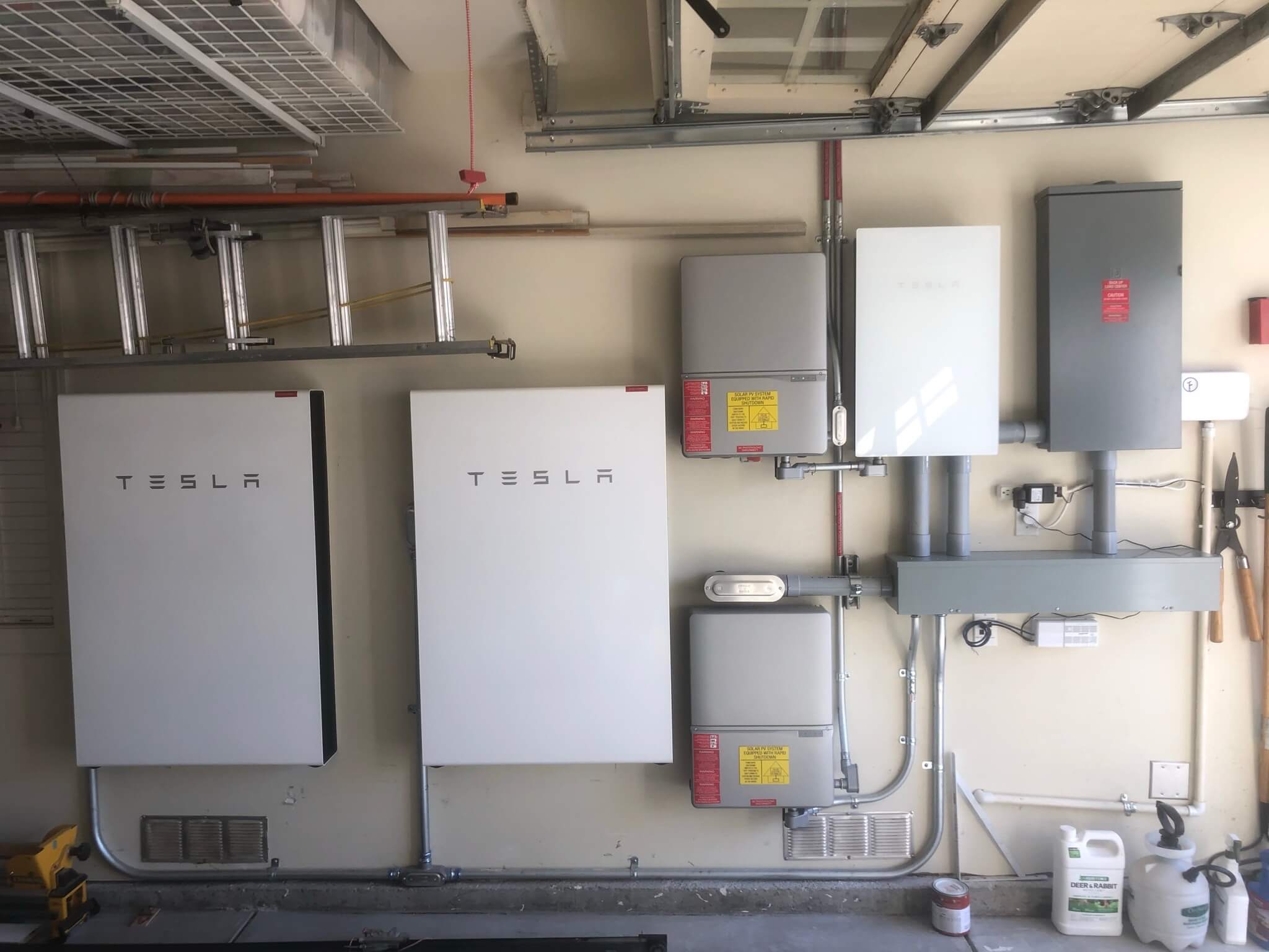 Tesla battery back up sys